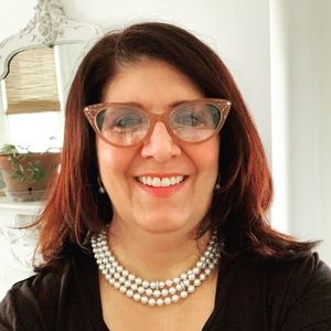 Meet your Posher, Gloria